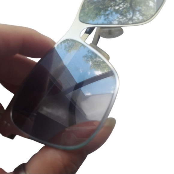 Womens Stella McCartney Gray Gradient Brushed Silver Aviator  display picture 3